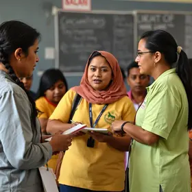 falta de professores fixos