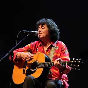 Zezé Motta canta Caetano