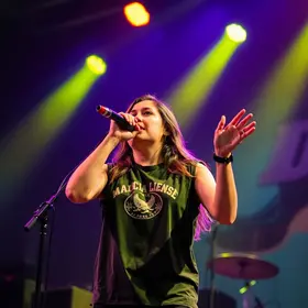 MC Luanna Irrefreável