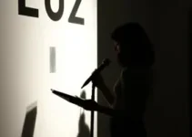 Veja Luz Revoada